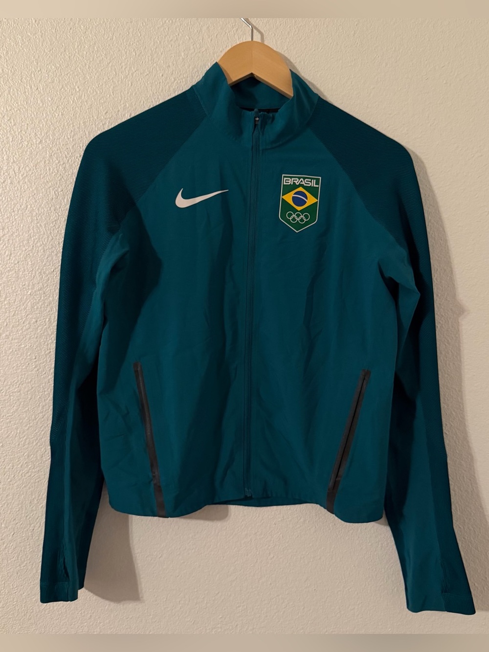 NIKE Women Olympics Flex Team Brasil Brazil Running Jacket Teal Green Size Small